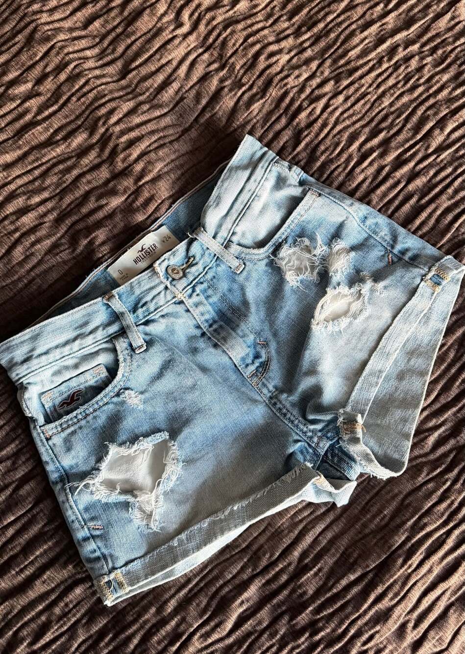 Hollister Distressed Denim Shorts Size 0 Light Blue Cuffed Hem